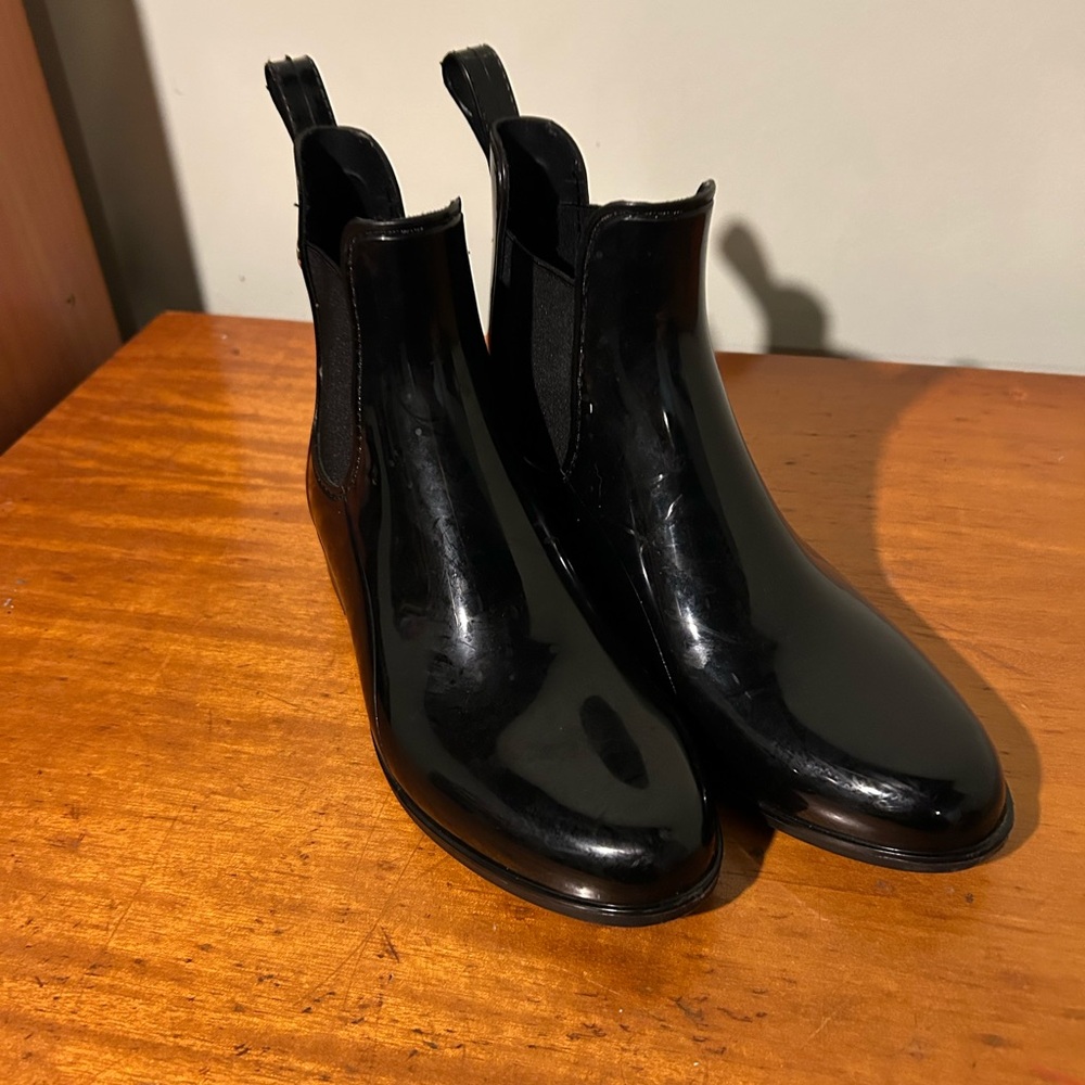 Michael Kors Glossy Black Chelsea Rain Boots